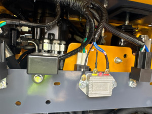 Nouvelle <span class=keywords><strong>mini</strong></span>-chargeuse compacte sur chenilles et chargeuse frontale Shandong avec moteur KUBOTA et pompe HANSA-TMP pour la <span class=keywords><strong>location</strong></span> - Product Image 5