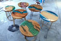 Table basse en résine époxy, table rivière avec pieds en épingle à cheveux, en stock