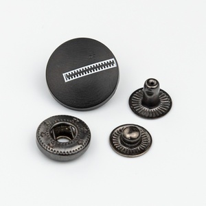 กระดุมแป๊กโลหะผสมสังกะสีแบบใหม่ ชุบเคลือบอย่างดี พร้อมสกรีนโลโก้ตามสั่ง สำหรับเสื้อผ้า - Product Image 3