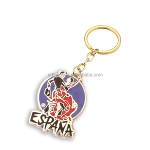 Porte-clés en métal émaillé rouge espagnol, jupe longue, danseuse <span class=keywords><strong>de</strong></span> <span class=keywords><strong>flamenco</strong></span>, souvenir d'Espagne, porte-clés pour sac <span class=keywords><strong>de</strong></span> fille - Product Image 1