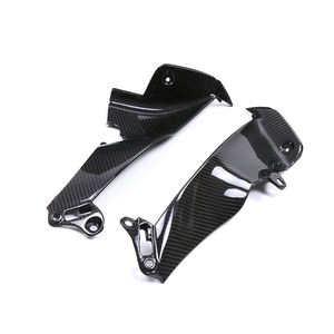 แผงข้างถังคาร์บอนไฟเบอร์สำหรับยามาฮ่า วายซีเอฟ-อาร์1 ปี 2009-2014 - Product Image 5