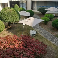 Parasol romain manuel peu encombrant pour extérieur, design rotatif à 360° pour terrasse et balcon