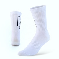 Fabricant chinois de chaussettes blanches de haute qualité pour femmes, chaussettes en coton, chaussettes personnalisées OEM avec logo, chaussettes en polyester pour filles