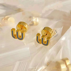 18K altın kaplama büyük yuvarlak MIU mektup küpe emaye mektup M düğme küpe kadınlar kız için - Product Image 6