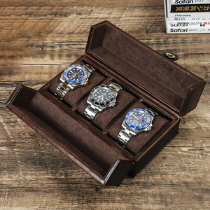 Boîte à montres rétro en cuir Crazy Horse à 3 emplacements, carrée, portable, en cuir véritable, avec fermeture magnétique - Product Image 1