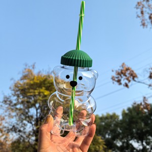 D5144 Copos de Plástico em Forma de Urso de Pelúcia com Design Clássico, Copos de Café e Suco para Uso em Restaurantes - Product Image 1