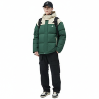 Veste matelassée décontractée pour homme avec détails boutonnés et col classique, idéale pour les rendez-vous café
