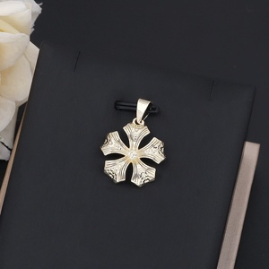 JXX Colgante Chapado en Oro de 14k, Colgante con Diseño de Flor de Latón, Colgante para Mujer, Regalo de Joyería - Product Image 2