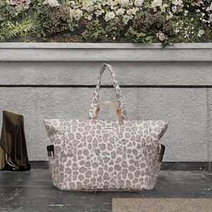 Bolsa de Mano Extra Grande Estilo Y2K para Mujer, con Cierre de Cremallera, Impermeable, Muestra Gratis, para Playa, Camping, Vacaciones, Halloween - Product Image 3