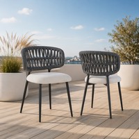Chaise de balcon extérieure en rotin PE et fer, empilable, moderne, minimaliste, résistante à l'eau, aux intempéries et à la rouille, pour l'extérieur, en gros