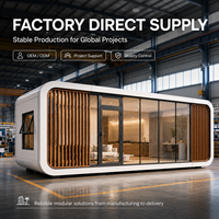 Cabine Apple de style capsule futuriste, maisonnette modulaire préfabriquée pour le glamping, le camping et les centres de villégiature