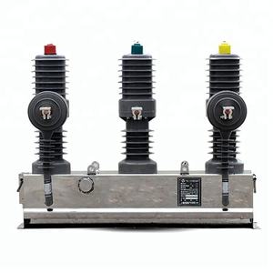 Disjoncteur à vide extractible pour postes de commutation moyenne tension, distribution électrique et systèmes d'alimentation industriels - Product Image 2
