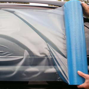 Film de protection auto-adhésif bleu 24 pouces x 165 pieds, haute résistance 75 microns, résistant aux intempéries, pour vitres de voitures endommagées - Product Image 4