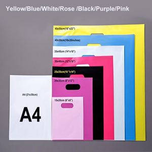 Bolsa de compras personalizada con nombre de <span class=keywords><strong>marca</strong></span> Logotipo personalizado Impreso Boutique Embalaje de ropa Bolsas de plástico con asa troquelada - Product Image 5