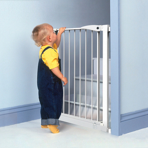 Puerta <span class=keywords><strong>de</strong></span> seguridad para mascotas, cierre automático, fabricada en China, retráctil, novedad - Product Image 1