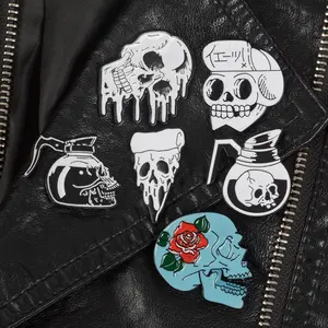 Broche Punk foncée personnalisée, broches de crâne de fleurs de Rose, épingles de revers de squelette de café