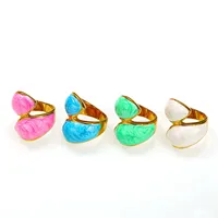 Trendiger offener Bypass-Ring aus Edelstahl mit pinkem Spiral-Emaille-Design, süßer Statement-Fingerschmuck in Goldoptik für Damen zum täglichen Tragen