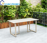 Ensemble table et chaises de salle à manger en pierre frittée moderne et durable pour l'extérieur, design empilable, cadre en aluminium résistant à la rouille pour jardins et hôtels