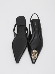 2201-1 להחליק על נוחות סנדלים שטוחים רכים נעלי סנדלים pu מעור בוהן מתכת עיצוב אבזם מעור נעליים שטוחות לגברת - Product Image 3