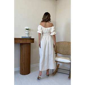 Vestido de Lino Beige con Hombros Descubiertos, Cintura Elástica, Corte Holgado, Transpirable, Ropa Casual - Product Image 1