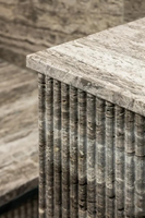 Carreaux concaves polis YDSTONE mur cannelé en marbre beige travertin naturel pour salon carreau aiguisé à plate-forme sculptée
