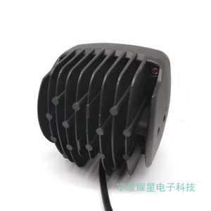 ไฟส่องสว่างสำหรับงานกลางแจ้ง 50W 5LED รูปทรงสี่เหลี่ยม สำหรับติดตั้งบนหลังคารถออฟโรด วัสดุอลูมิเนียมอัลลอยด์ มาตรฐาน IP65 แหล่งกำเนิดแสง LED แบบ DC - Product Image 2