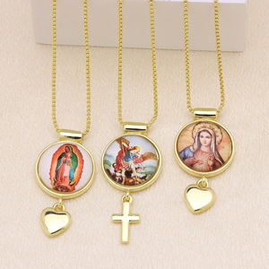 Nouveau collier en cuivre plaqué or 18 carats de style européen avec pendentif rond religieux avec <span class=keywords><strong>croix</strong></span> et charme en forme de cœur - Product Image 4