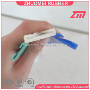 Joint <span class=keywords><strong>de</strong></span> sangle <span class=keywords><strong>de</strong></span> réservoir <span class=keywords><strong>de</strong></span> carburant EPDM pince en caoutchouc en forme <span class=keywords><strong>de</strong></span> U <span class=keywords><strong>bande</strong></span> d'étanchéité à rainure en forme <span class=keywords><strong>de</strong></span> U - Product Image 6