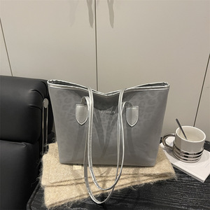 2026 Nieuwe Winter Casual Retro Dames Handtas met Grote Capaciteit en Luipaardprint Tote <span class=keywords><strong>Bag</strong></span> - Product Image 2