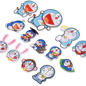 Patch brodé de créateur pour vêtements d'enfants style anime, motif chat bleu de dessin animé avec hélice rotative sur la tête - Product Image 4
