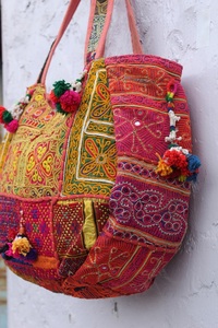 Sac Banjara de style Jaipuri, sac hobo vintage, sac ethnique brodé à la main, fermeture éclair, deux sangles, léger, imperméable, grande capacité - Product Image 3