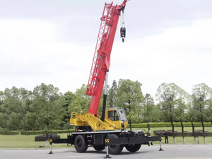 Productos Más Vendidos: Grúa Todoterreno de 30 Toneladas SRC300T con 44 m de Altura de Elevación para Asia Central - Product Image 1
