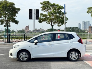 Honda Hatchback Usado Azul, Autos Usados de Gasolina, 5 Asientos, Auto de Segunda Mano con Asiento de Tela, Estacionamiento Mecánico - Product Image 5