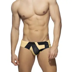 Chất lượng hàng đầu in ấn Mens thong Bikini quần short của nam giới đồ bơi thời trang tam giác bơi thân áo tắm mùa hè in quần short