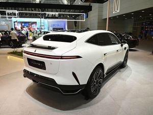 Avatr 11 2026 Ultra 2wd 2026 ultra Versión de Motor Único de Larga Duración 4 Plazas Eléctrico Avatar 12 SUV Nueva Energía Auto Usado en Venta - Product Image 6