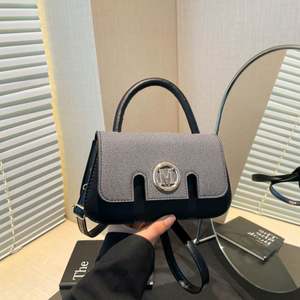 Bolso de Mano para Mujer K2220, Color Caramelo, Bolso Cuadrado Pequeño, Bolso de Hombro para Mujer - Product Image 3