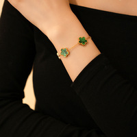 Pulsera de Cadena Chapada en Oro, Pulseras de Acero Inoxidable de Moda, Color Degradado, Dije de Trébol de Cinco Hojas