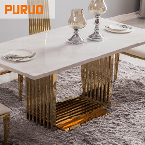 Tavolo da Pranzo Moderno 900x1800mm con Piano in Pietra Effetto Marmo Bianco PRC e Gambe Incrociate in Metallo Dorato con Supporto a Cavalletto Dorato - Product Image 3