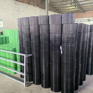 Malla de alambre de acero soldada con revestimiento de PVC negro para protección de paneles solares, con servicio de corte para redes antipájaros - Product Image 5
