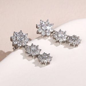 Orecchini Pendenti con Zirconi a Forma di Aureola Floreale, Classici per Fidanzamento, per Donne, Tono Argento, Eleganti Gioielli alla Moda - Product Image 4
