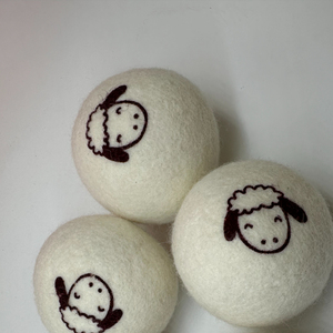 Boules <span class=keywords><strong>de</strong></span> <span class=keywords><strong>laine</strong></span> adoucissantes non blanchies écologiques en gros pour l'entretien du linge <span class=keywords><strong>de</strong></span> ferme et les consommables quotidiens - Product Image 2