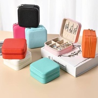 Estuche Organizador de Joyas de Viaje Personalizable de Cuero PU con Cierre de Cremallera, Diseño Cuadrado Moderno, Caja de Joyería Portátil