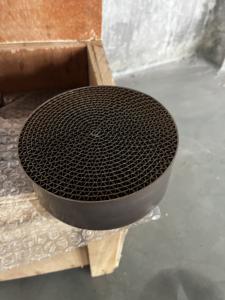 Estufa de leña, cámara de combustión catalítica, catalizador de metal, revestimiento de Pd/Pt, elimina el humo - Product Image 5