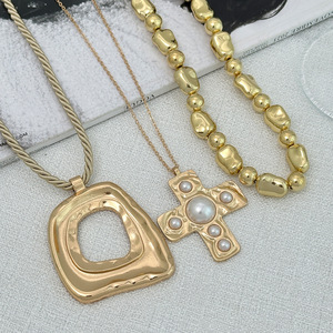 Mặt dây chuyền hình chữ thập giả ngọc trai rỗng, kiểu choker nhiều lớp, trang sức thời trang dành cho nữ - Product Image 6