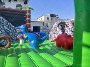 Structure gonflable commerciale avec toboggan et parcours d'obstacles, thème dinosaures, en PVC, garantie 5 ans, taille personnalisable - Product Image 4