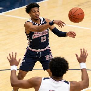 バスケットボールジャージ卸売 カスタムバスケットボールユニフォーム 速乾性 デジタルプリント 100%ポリエステル 通気性ジャージセット - Product Image 6