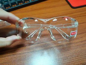 Lunettes <span class=keywords><strong>de</strong></span> <span class=keywords><strong>sécurité</strong></span> polarisées UV400 professionnelles en polycarbonate foncé, idéales pour la pêche <span class=keywords><strong>et</strong></span> le cyclisme pour protéger vos <span class=keywords><strong>yeux</strong></span> - Product Image 3