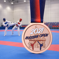Medali Penghargaan Taekwondo Custom Rose Gold B2B Pabrik, Grosir Medali Turnamen Seni Bela Diri dari Paduan Seng dengan Tekstur Sandblast