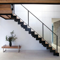 Escaliers en zigzag, design d'escalier en fer forgé