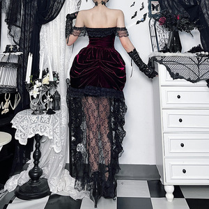 Elegante <span class=keywords><strong>Abito</strong></span> Gotico <span class=keywords><strong>Bordeaux</strong></span> in <span class=keywords><strong>Velluto</strong></span> con Spalle Scoperte, Dettagli in Pizzo Nero e Orlo Asimmetrico - <span class=keywords><strong>Abito</strong></span> da Sera Vittoriano all'Ingrosso - Product Image 4